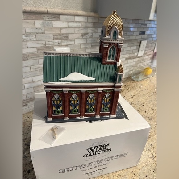 Department 56 Christmas in The City Series - Picture 5 of 6